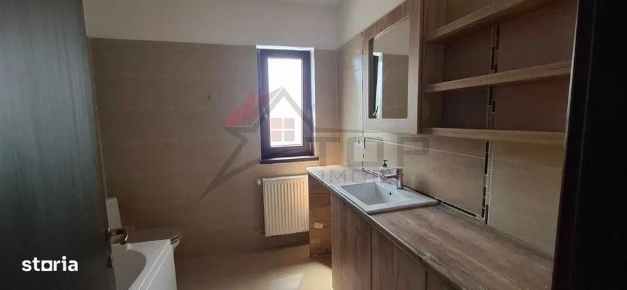 Apartament cu 3 camere decomandat în Valea Lupului