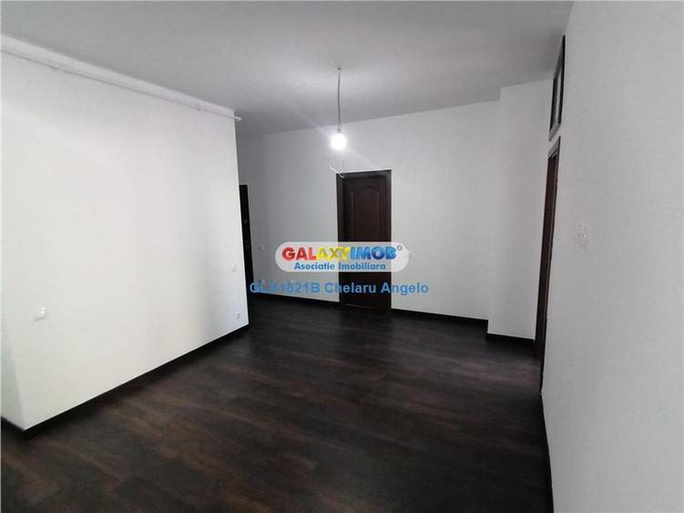 Apartament cu 20 camere decomandat în Colentina