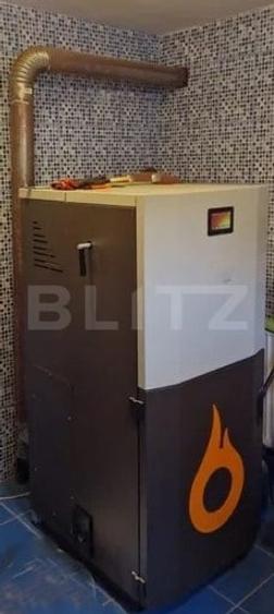Casă individuală cu 6 camere cu Canalizare în Dealu Mare