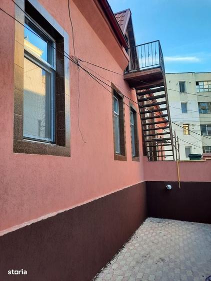 Casă cu 3 camere în Central