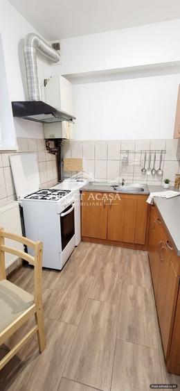 Apartament cu 2 camere semidecomandat în Central