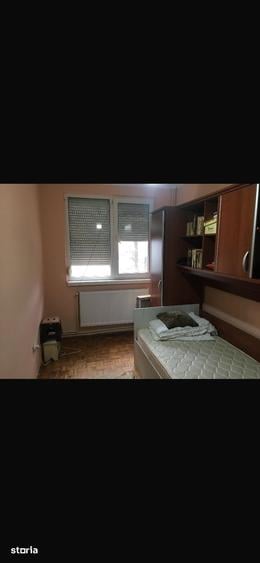 Apartament cu 2 camere decomandat în Siderurgiștilor