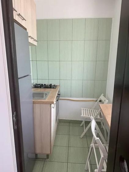 Garsonieră decomandată în Colentina