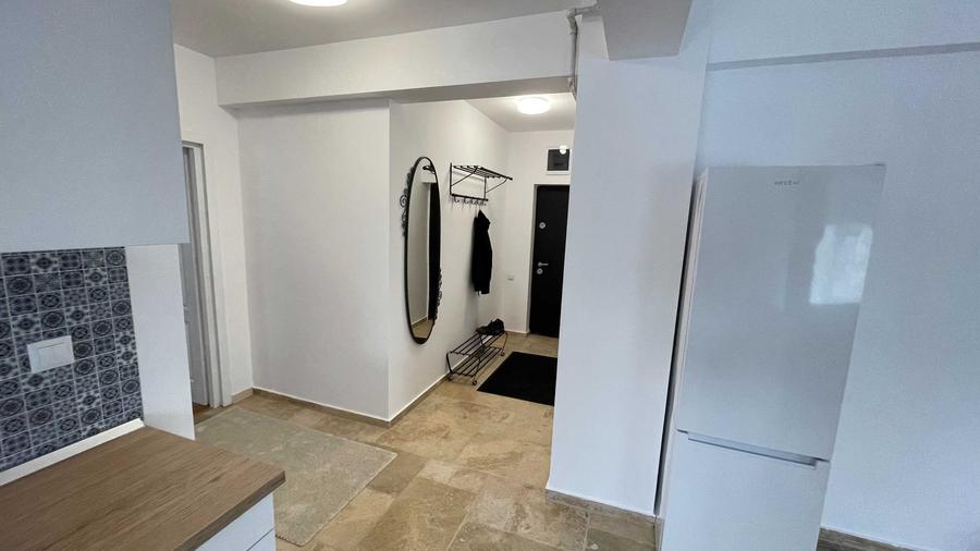Apartament cu 2 camere decomandat în Central