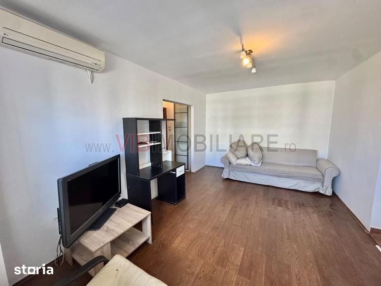 Apartament cu 3 camere în Crângași