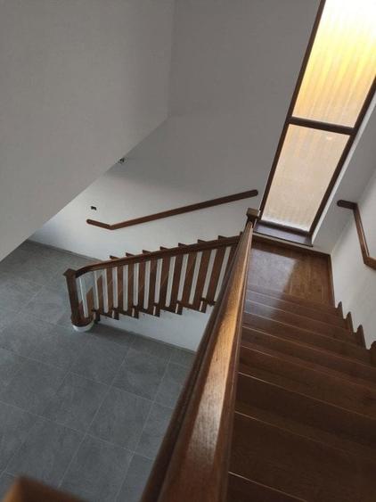 Casă cu Teren 2500 Mp în Marginea