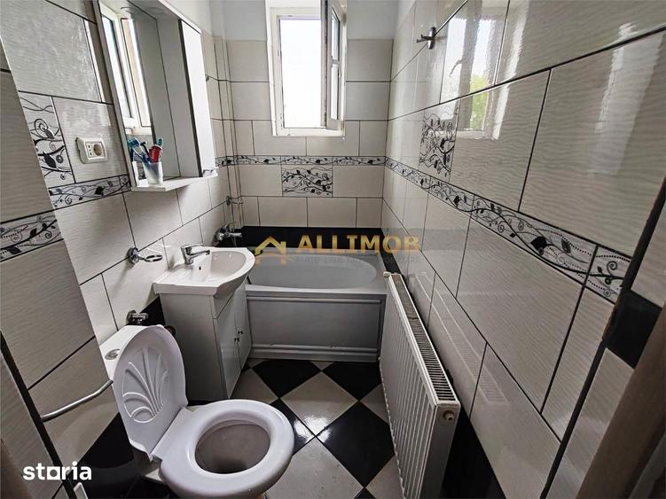 Apartament cu 2 camere semidecomandat, mobilat în Ultracentral