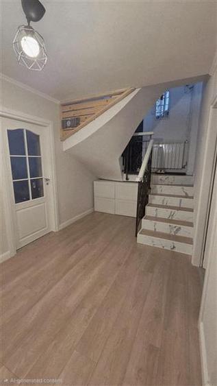 Victoriei-Popa Tatu, Apartament cochet, in vila, 6 camere cu scara interioara, l - 10
