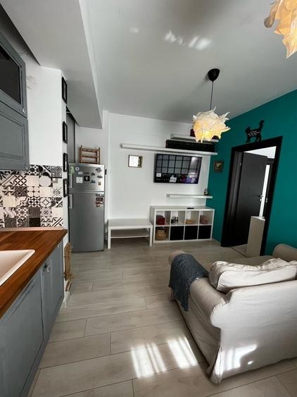Apartament cu 2 camere decomandat în Exterior Vest