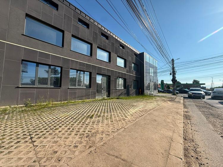 Spațiu comercial, de 750 mp, în Central