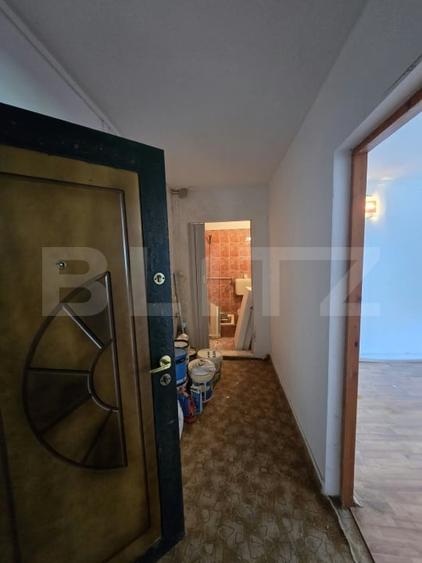 Apartament cu 2 camere decomandat în Micro 12