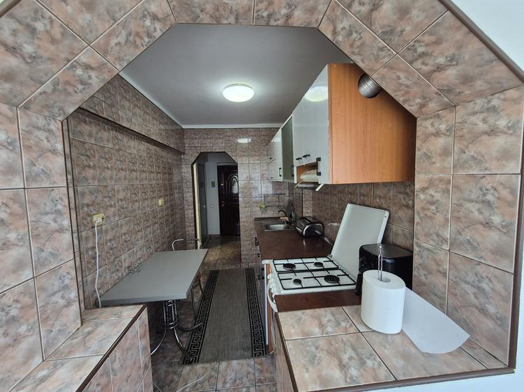 Apartament cu 2 camere semidecomandat în Câmpia Libertății