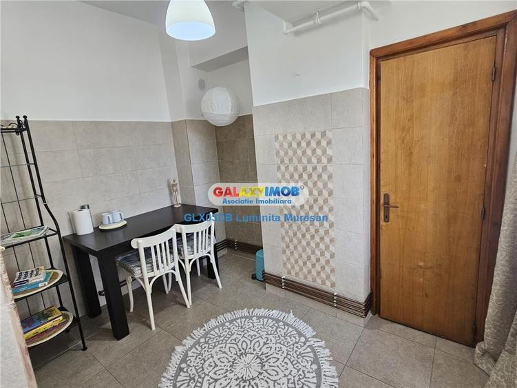 Garsonieră decomandată în Micro 11