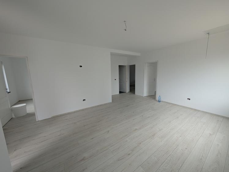 Casă individuală cu 3 camere cu Teren 400 Mp în Nord
