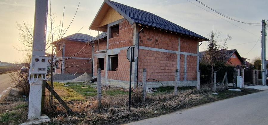 Casă cu 4 camere în Strejnicu
