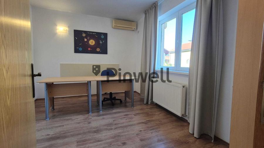 Casă individuală cu 5 camere cu Canalizare în Nord
