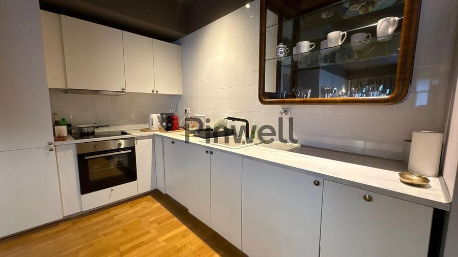 Apartament cu 3 camere semidecomandat, mobilat în Nord