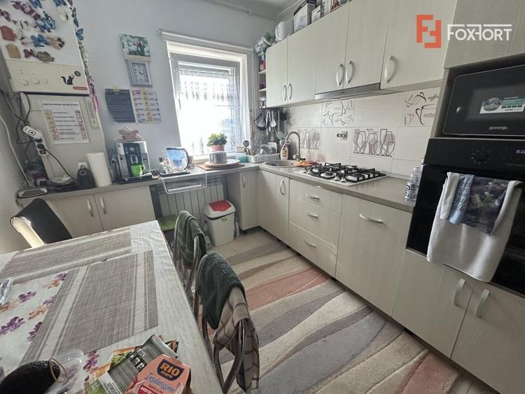 Apartament cu 3 camere semidecomandat, mobilat în Șag