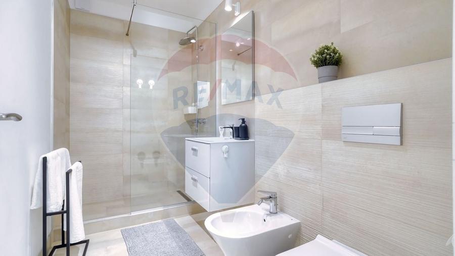 Apartament cu 3 camere decomandat, mobilat în Warthe