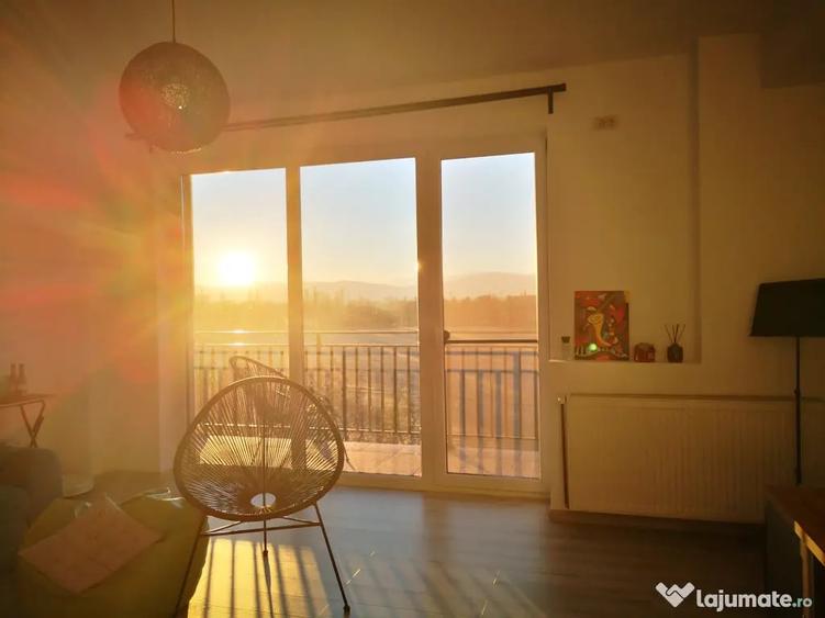 Apartament cu 2 camere decomandat în Sud