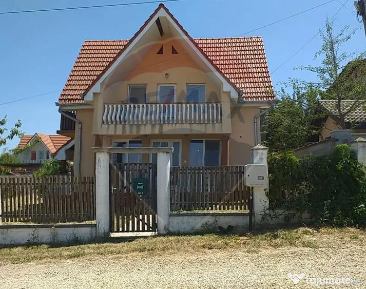Casa cu mansarda cu 5 camere de vanzare in zona metr... - 1