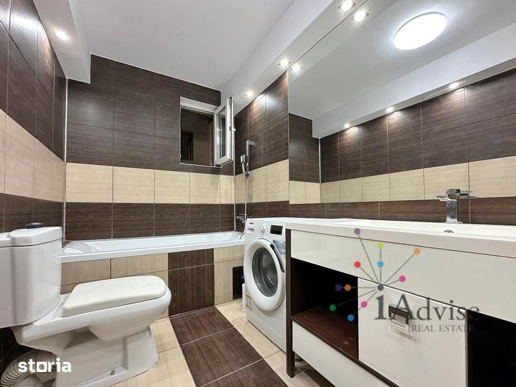 Apartament cu 3 camere semidecomandat în Centrul Istoric