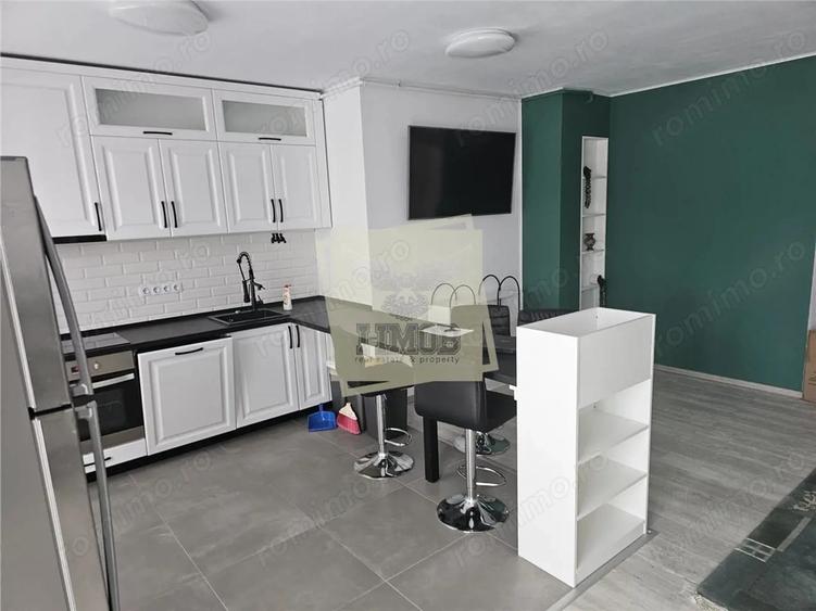 Apartament cu 4 camere, mobilat în Central