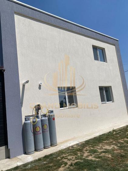 Duplex cu 3 camere cu Canalizare în Sânandrei