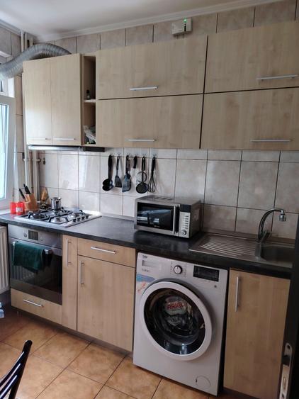 Apartament cu 2 camere decomandat în Drumul Taberei