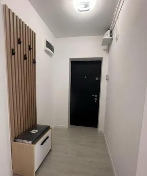 Apartament cu 2 camere semidecomandat, mobilat în Berceni