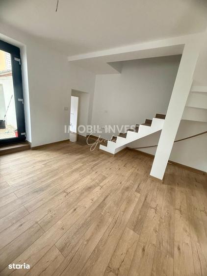 Casă cu 2 camere cu Teren 365 Mp în Central