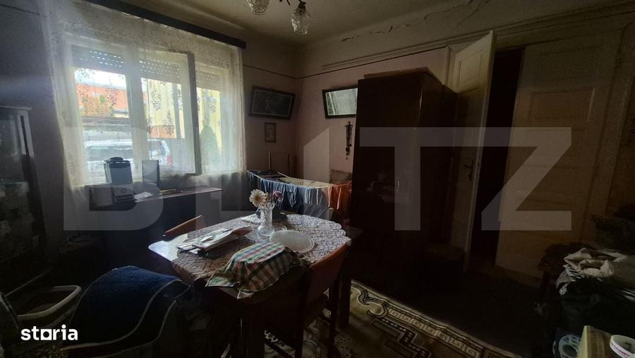 Casă cu 4 camere în Central