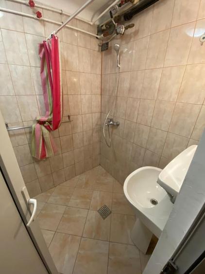 Apartament cu 2 camere semidecomandat în Romană