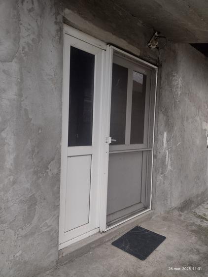 Casă individuală cu 6 camere cu Canalizare în Palazu Mare