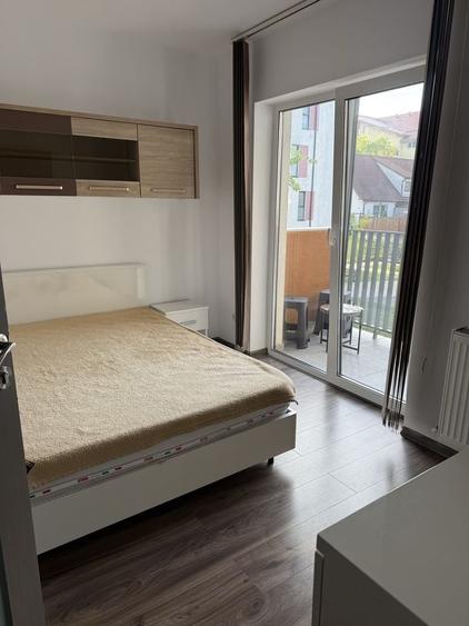 Apartament cu 2 camere decomandat în Florești