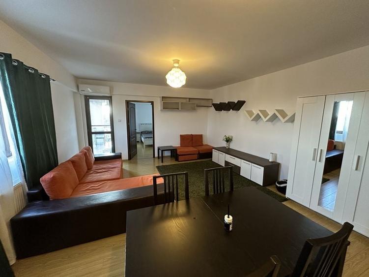 Apartament cu 2 camere decomandat în Exterior Vest