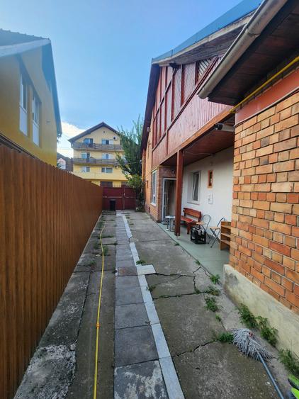 Apartament cu 5 camere, mobilat în Complex Studențesc