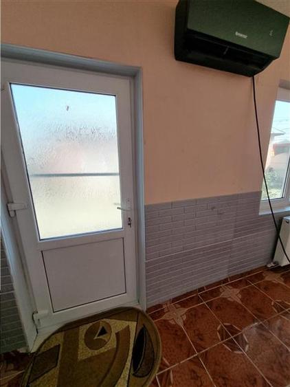 Casă individuală cu 6 camere cu Canalizare în Brânceni