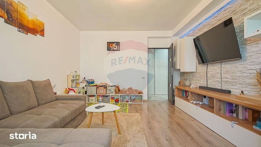 Apartament cu 2 camere decomandat în Sânpetru