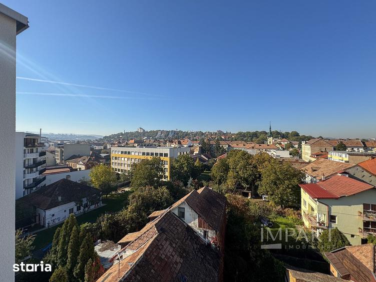 Spațiu comercial, de 1,600 mp, în P-ța Mihai Viteazul