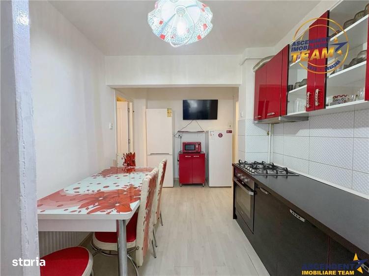 Apartament cu 2 camere semidecomandat, mobilat în Ciucului