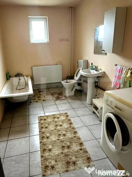 Casă cu 4 camere cu Teren 1480 Mp în Brădești