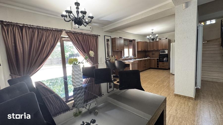 Casă cu 5 camere cu Teren 700 Mp în Crevedia