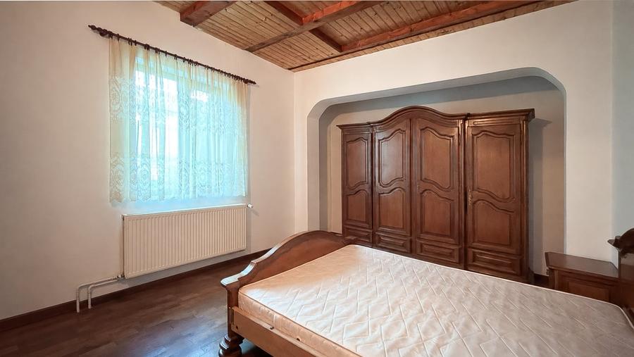 Casă individuală cu 22 camere cu Canalizare în Eforie Nord