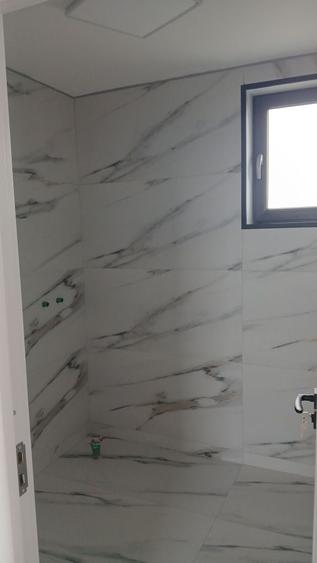 Casă cu 4 camere în Exterior Vest