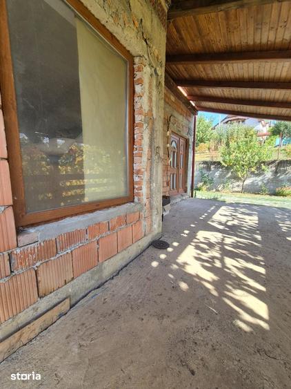 Casă cu 4 camere cu Teren 404 Mp în Central