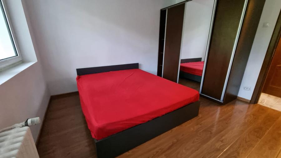 Apartament cu 2 camere semidecomandat în P-ța Unirii