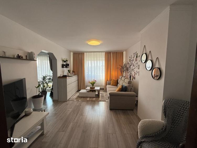 Apartament cu 4 camere decomandat în Lucian Blaga