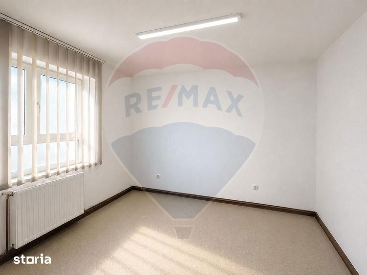 Apartament Bloc Nou Parter cu 3 camere de vanzare - Stefan cel Mare - 1