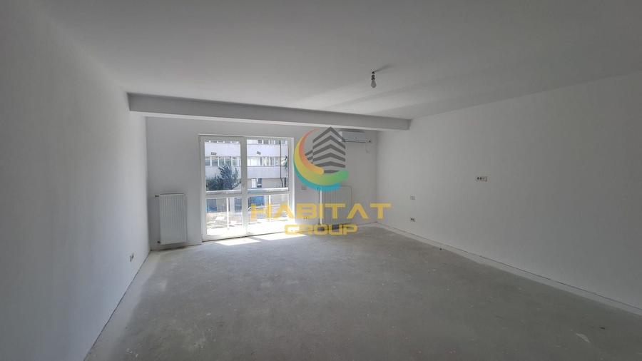 Apartament cu 3 camere semidecomandat în Berceni